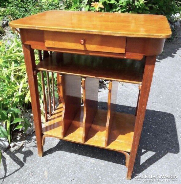 Jacob és Josef Kohn asztal - Gustav Siegel terv. / gramofon-hanglemez... ( " Thonet " )