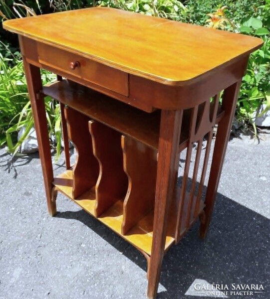 Jacob és Josef Kohn asztal - Gustav Siegel terv. / gramofon-hanglemez... ( " Thonet " )
