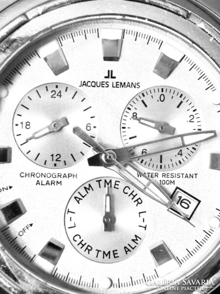Jacques Lemans kronográf zafíüveges titánacél full szett karóra pótszemekkel gyári dobozában! 42 mm