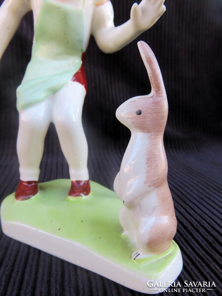 Retro-Vintage Aquincum Porcelán Figura Kisfiú Nyuszival az 1970-es Évekből
