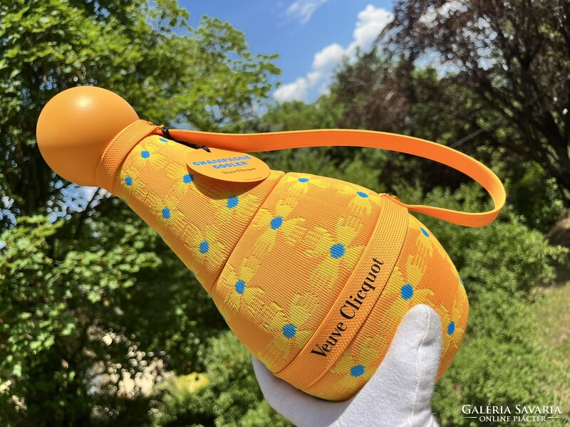 CHAMPAGNE CLUB - Veuve Clicquot × Yinka Ilori Yellow Sun Totem Pezsgővel és Rosé Party Napszemüveg