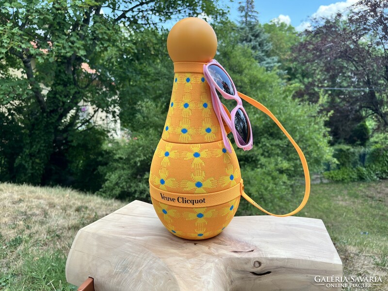 CHAMPAGNE CLUB - Veuve Clicquot × Yinka Ilori Yellow Sun Totem Pezsgővel és Rosé Party Napszemüveg