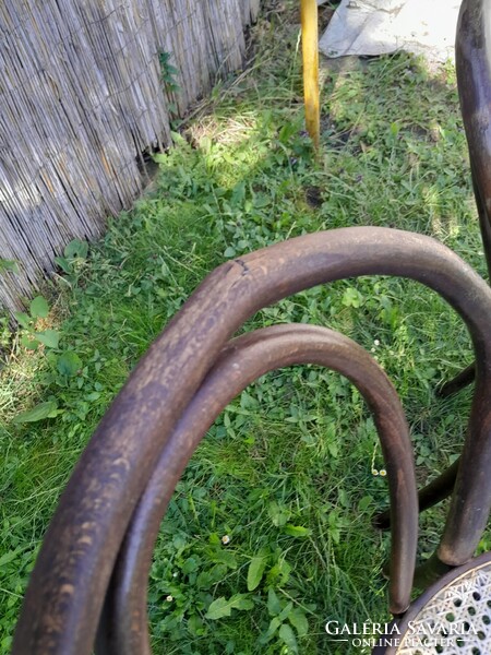 Tonett thonet tonet jellegű régi hajlított székek