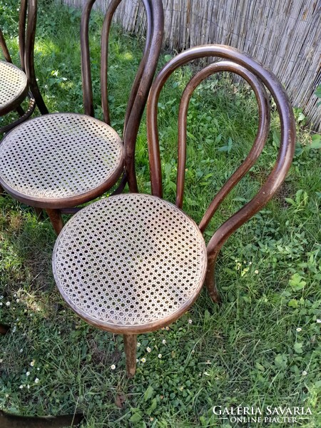 Tonett thonet tonet jellegű régi hajlított székek