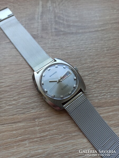 Sandoz automata karóra