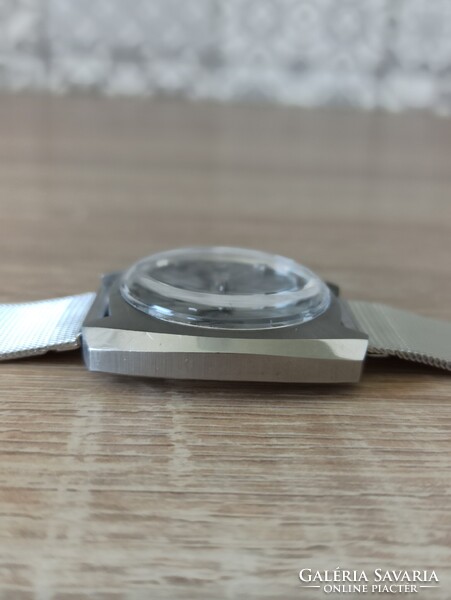 Sandoz automata karóra