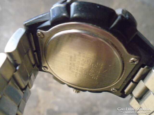 Casio edifine  Illuminator  vintage férfi karóra! KIS HIBÁJA VAN !!!! SZÍJ ÁR ALATT KINÁLOM.