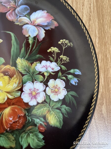 Álomszép gyűjtői rózsás porcelán dísztányér Bradex.