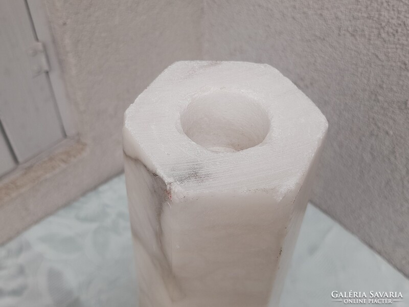 Meseszép Carrarai Márvány posztamens