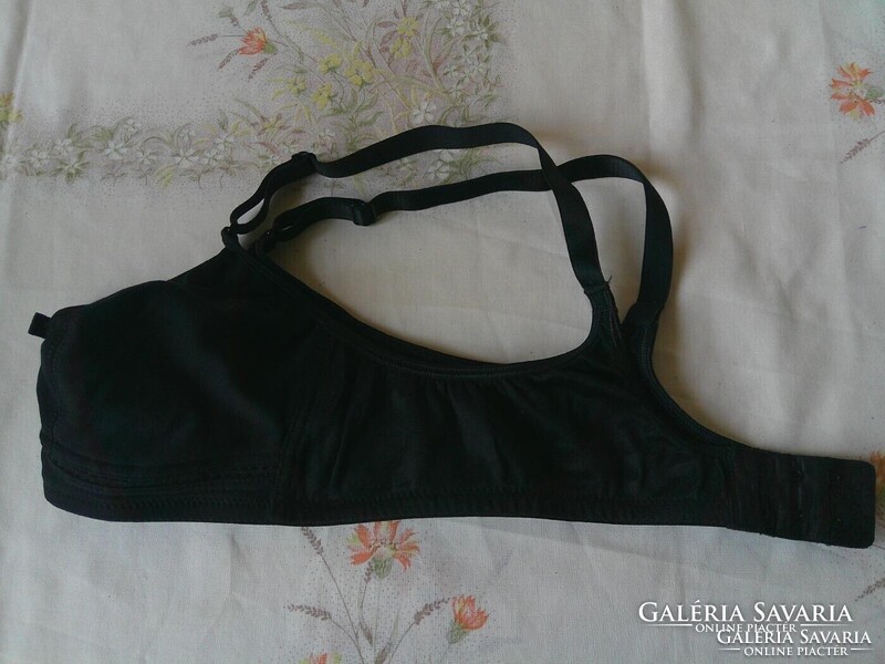 MARKS & SPENCER fekete melltartó ( UK 34B )