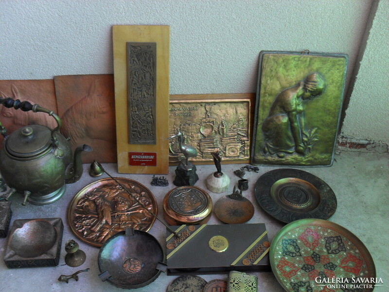 Iparművész vörösréz bronz réz szobor, dombormű,falikép,hamuzó ,doboz ,sütőforma stb.