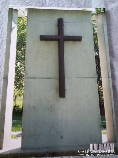 Kommunista gaztettek a magyarság ellen 1945 után I. Dedikált