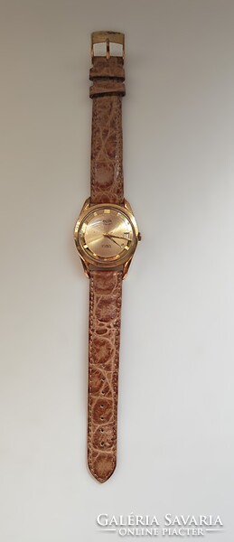 Enicar Ultrasonic 17 Jewels Incabloc dátumos vintage svájci karóra