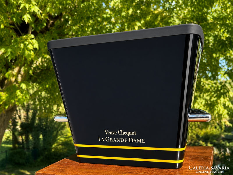 CHAMPAGNE CLUB - Veuve Clicquot La Grande Dame by Riva Pezsgőhűtő – Riva Aquarama Design