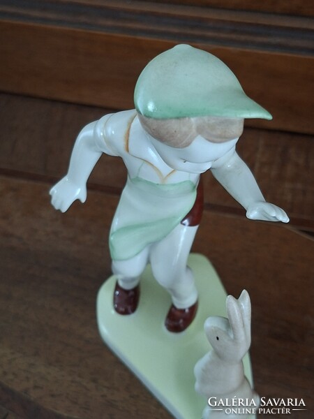 Retro Aquincum porcelán figura kisfiú nyuszival– I. osztályú, hibátlan