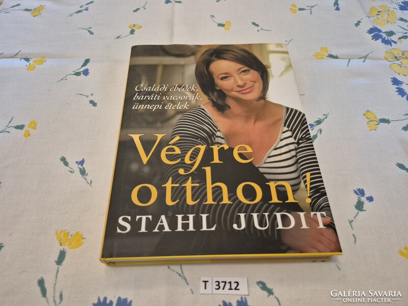 T3712  Stahl Judit  Végre otthon!