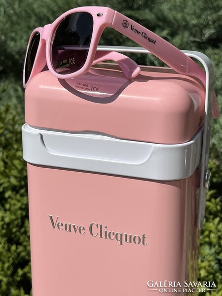 CHAMPAGNE CLUB - Veuve Clicquot Rosé Metal Cooler szett party napszemüveggel és Rosé pezsgővel