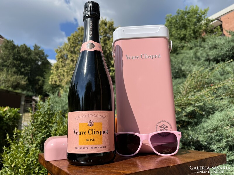CHAMPAGNE CLUB - Veuve Clicquot Rosé Metal Cooler szett party napszemüveggel és Rosé pezsgővel