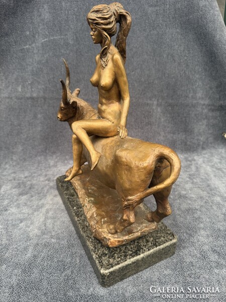 Babusa János”Európa elrablása” bronz szobor