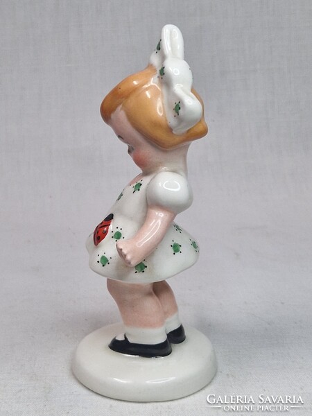 Extra ritka festésű Bodrogkeresztúri kerámia katicás kislány figura hibátlan állapotban 13,5 cm.