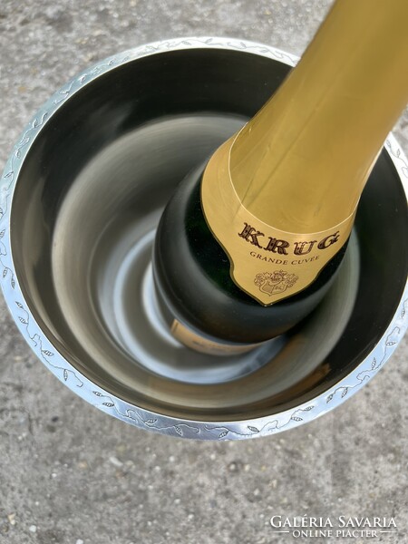 CHAMPAGNE CLUB - KRUG Champagne – François Bauchet által tervezett ón pezsgőhűtő veder – Első kiadás