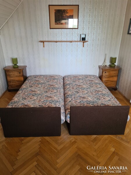 2 db antik diógyökér furnéros art deco  éjjeli szekrény