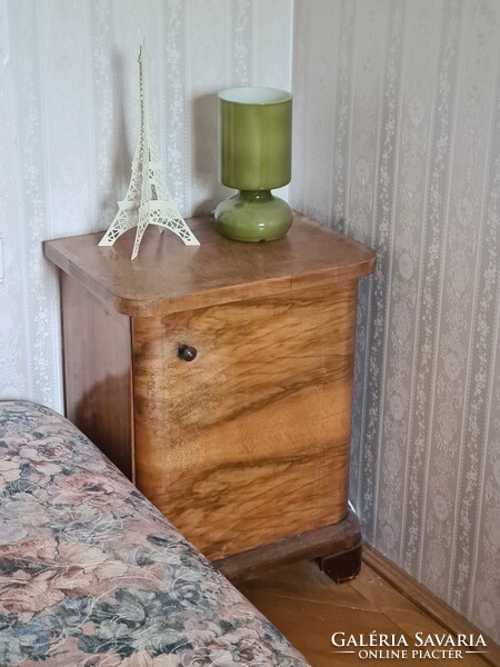 2 db antik diógyökér furnéros art deco  éjjeli szekrény