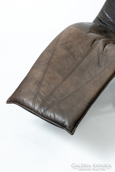 Tord Björklund – „Skye” Chaise Longue, relax fotel
