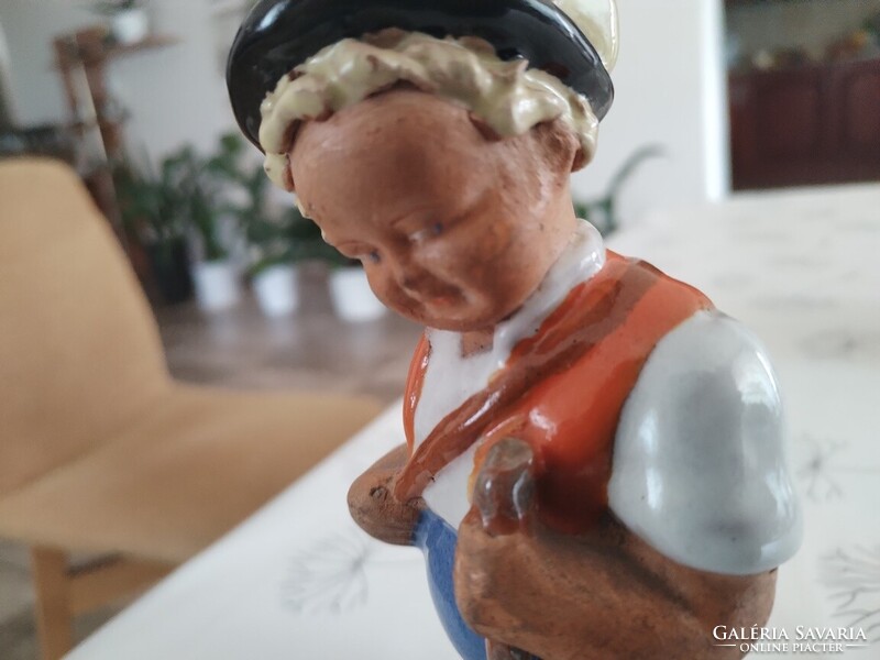 Szécsi Jolán kerámia figura cca16 cm