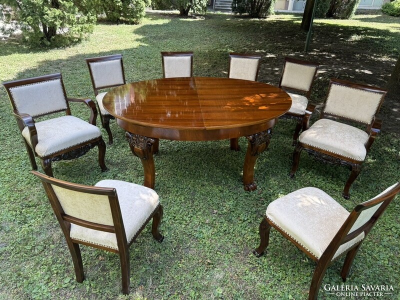 Prémium restaurált, bővíthető dió étkezőgarnitúra 8 székkel