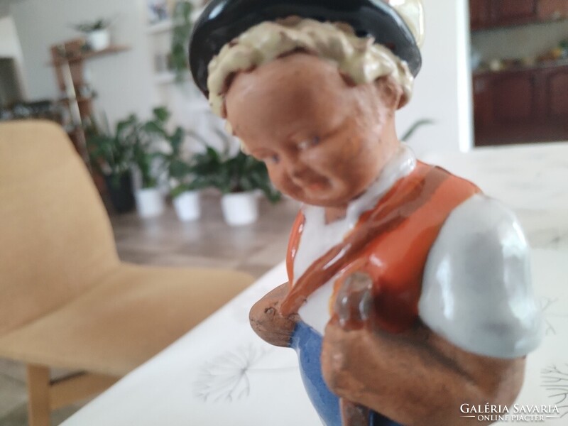 Szécsi Jolán kerámia figura cca16 cm