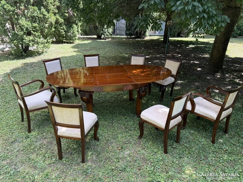 Prémium restaurált, bővíthető dió étkezőgarnitúra 8 székkel