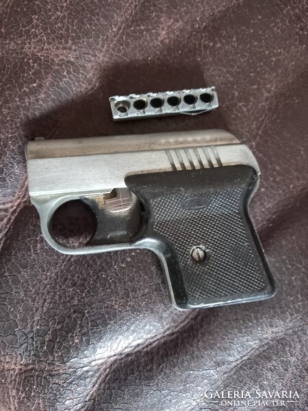 Slavia start pisztoly.