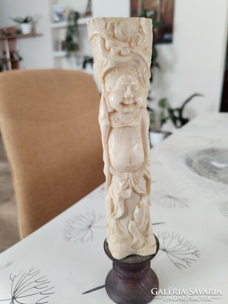 Vintage csontból faragott keleti szobor 17 cm