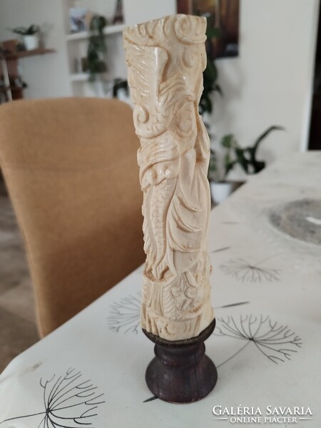 Vintage csontból faragott keleti szobor 17 cm