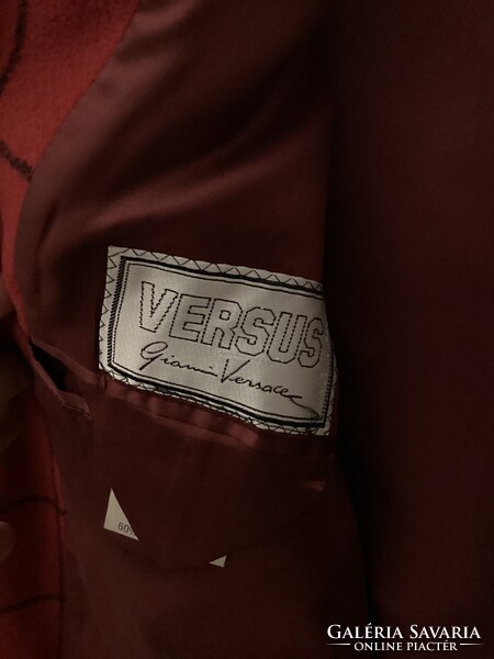 Versus Zakó
