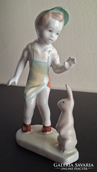 Retro Aquincum porcelán szobor, kisfiú nyuszival