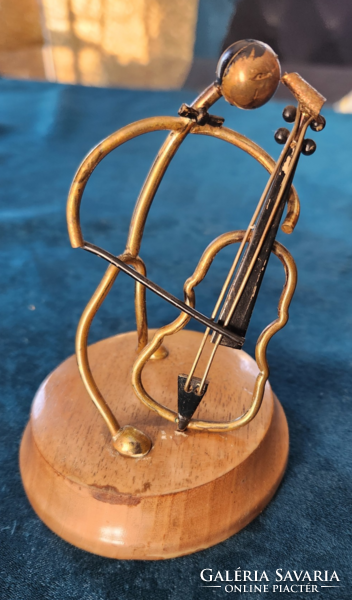 Réz figura