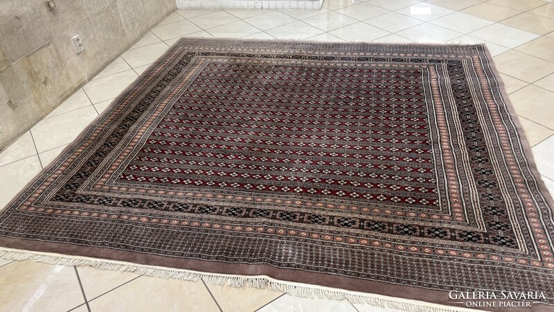 4137 KIÁRUSÍTÁS Pakisztáni Bokhara kézi gyapjú perzsa Szőnyeg 250X240CM