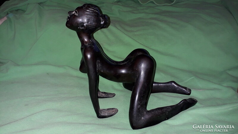 Antik GYÖNYÖRŰ ART DECO ZSÍRKŐ erotikus női akt szobor térd támasz pózban 20 X 18 cm a képek szerint