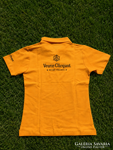 CHAMPAGNE CLUB - Veuve Clicquot Polo Classic T-Shirt – Clicquot sárga, hímzett, M méret, új