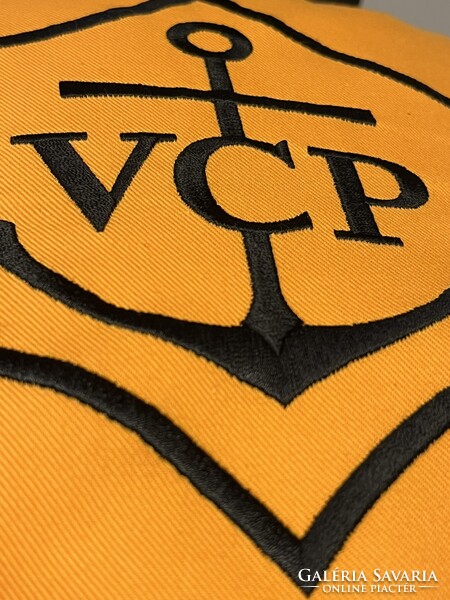 CHAMPAGNE CLUB - Veuve Clicquot Ponsardin hímzett díszpárnák – 4 darabos szett
