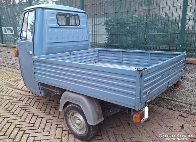 Piaggio APE 650 veterán