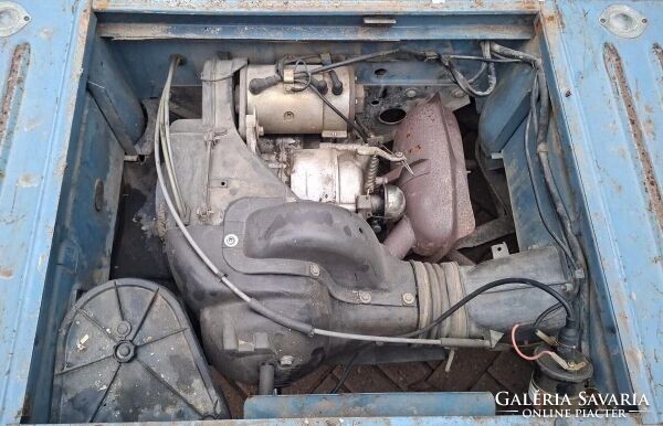 Piaggio APE 650 veterán