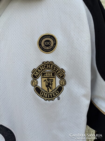 Manchester United Vintage Umbro 2002 Kifordíthatós Jubileumi Futball Mez S