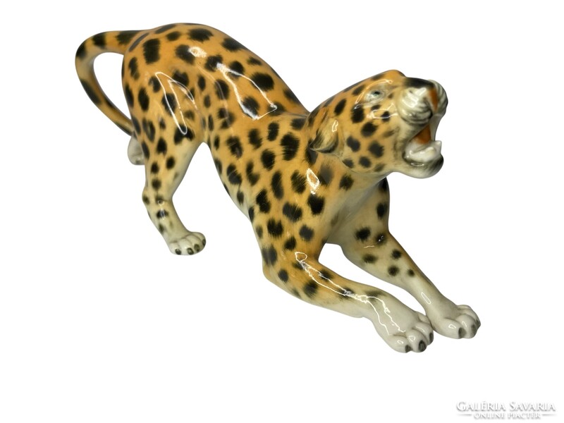 Ens Volkstedt leopárd figura