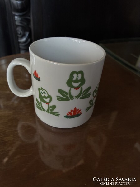 Zsolnay porcelán gyerek bögre békás