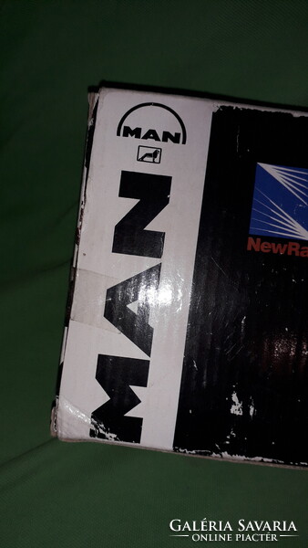 Minőségi ÓRIÁS- NEW RAY MAN BP - teljes fém kamion modell jármű dobozával 1:43 39cm a képek szerint