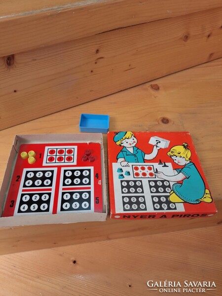 Old Retro Pályázat Game for Sale