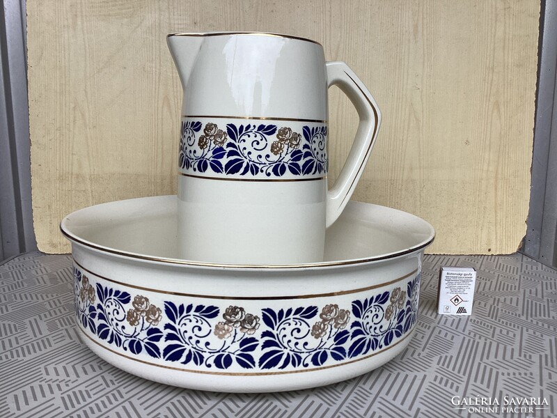Antik német art deco Waectersbach porcelán mosdó szett .